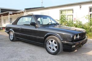 BMW 320i E30 Cabrio